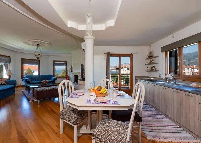 Apartment Christina's Twin Palm Trees House *