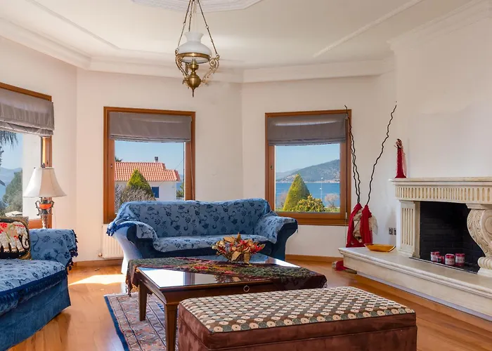 Apartment Christina's Twin Palm Trees House Agria