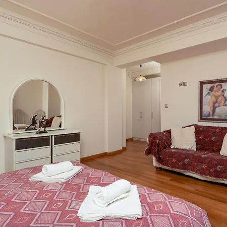 Apartment Christina's Twin Palm Trees House *