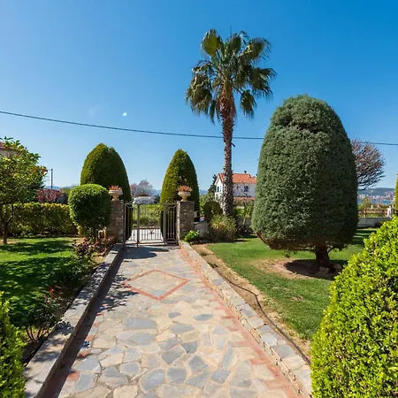 Apartmán Christina's Twin Palm Trees House Agria