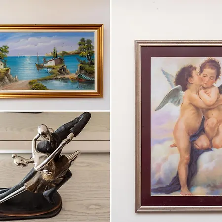 Christina's Twin Palm Trees House Apartment Agria